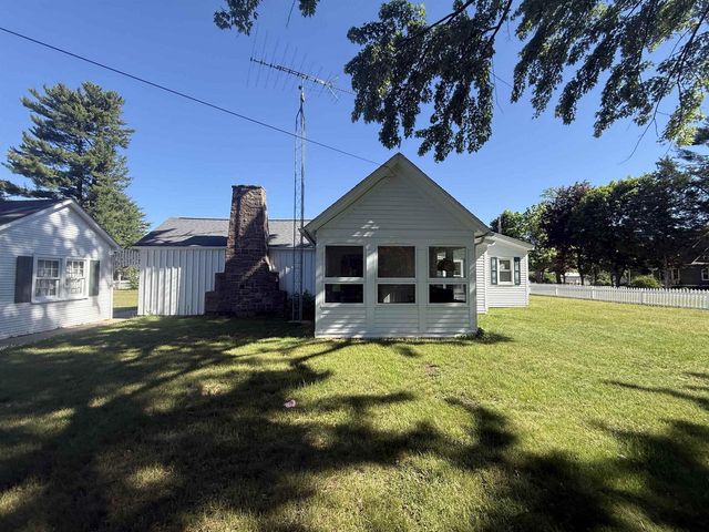 414 FOSTER ROAD, Redgranite, WI 54970