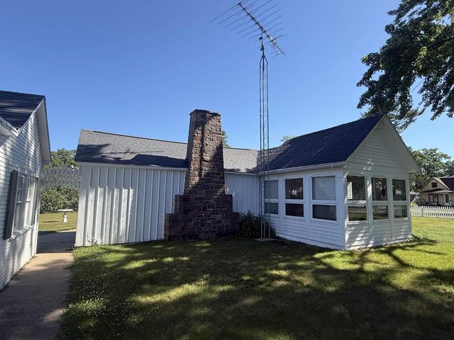 414 FOSTER ROAD, Redgranite, WI 54970