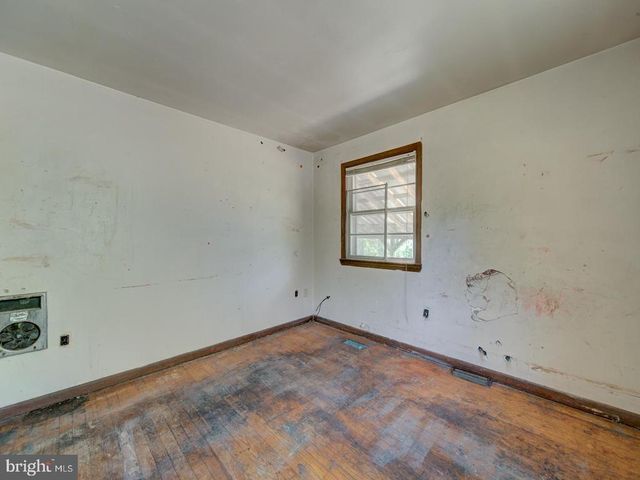 13682 BLACKWELLS MILL RD, Goldvein, VA 22720