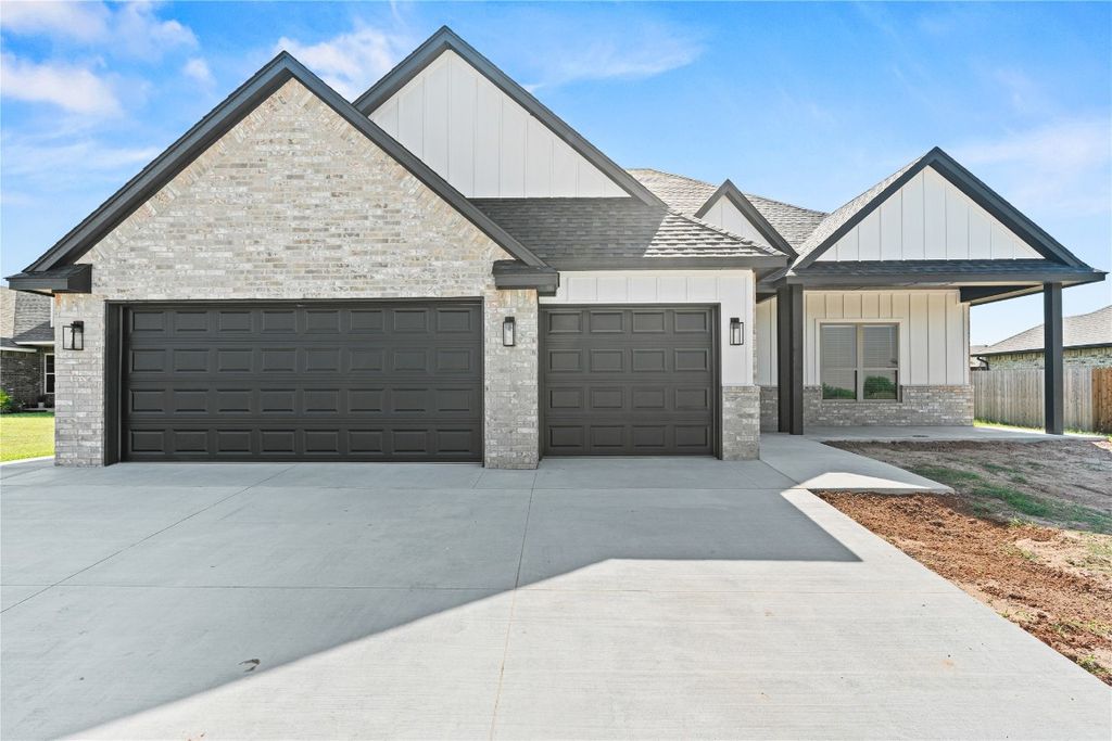 1432 Buckhorn Place, Tuttle, OK 73089