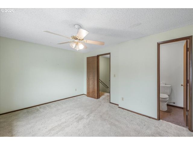 371 Ne Village Squire Ave 25, Gresham, OR 97030