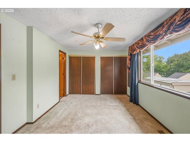 371 Ne Village Squire Ave 25, Gresham, OR 97030