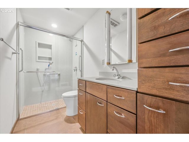 371 Ne Village Squire Ave 25, Gresham, OR 97030