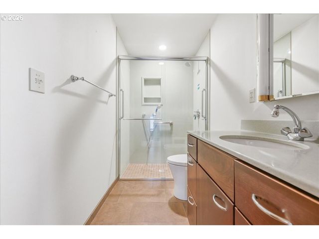 371 Ne Village Squire Ave 25, Gresham, OR 97030
