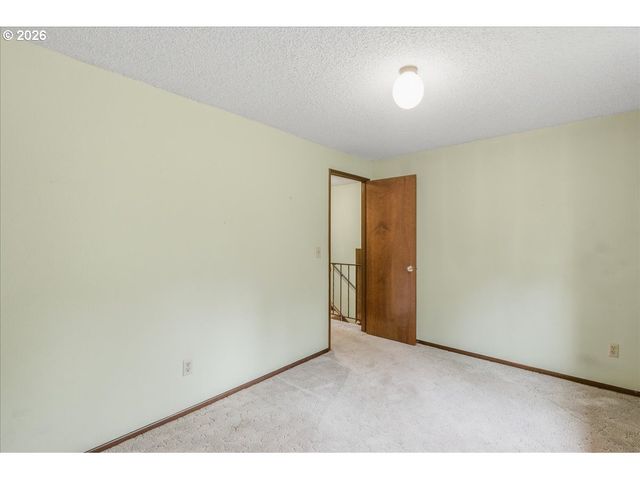 371 Ne Village Squire Ave 25, Gresham, OR 97030