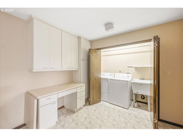 371 Ne Village Squire Ave 25, Gresham, OR 97030