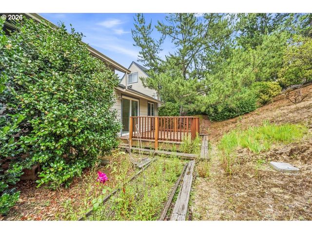 371 Ne Village Squire Ave 25, Gresham, OR 97030