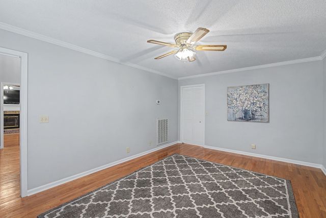 8404 Stewarts Bend Dr, Murfreesboro, TN 37129