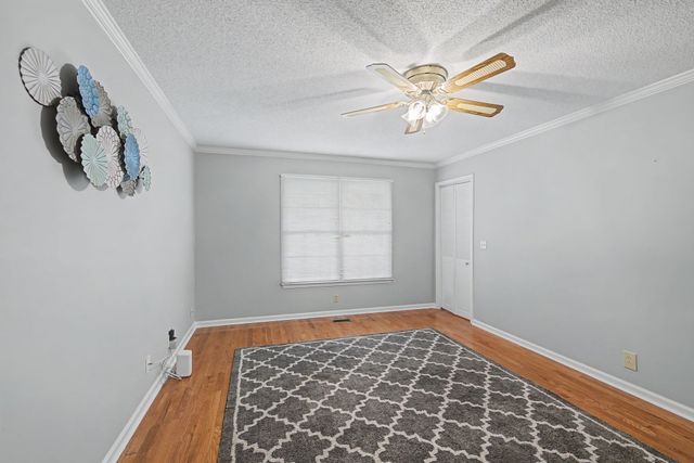 8404 Stewarts Bend Dr, Murfreesboro, TN 37129