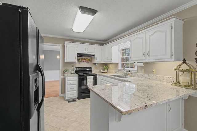 8404 Stewarts Bend Dr, Murfreesboro, TN 37129