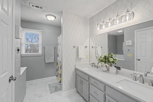 8404 Stewarts Bend Dr, Murfreesboro, TN 37129