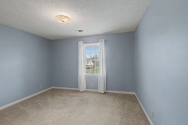 8404 Stewarts Bend Dr, Murfreesboro, TN 37129