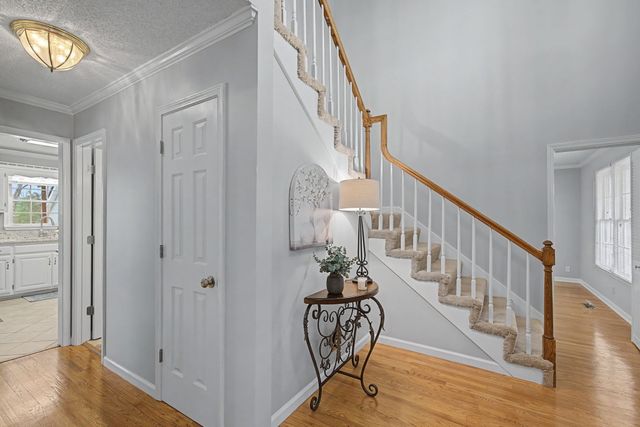 8404 Stewarts Bend Dr, Murfreesboro, TN 37129