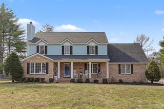 8404 Stewarts Bend Dr, Murfreesboro, TN 37129