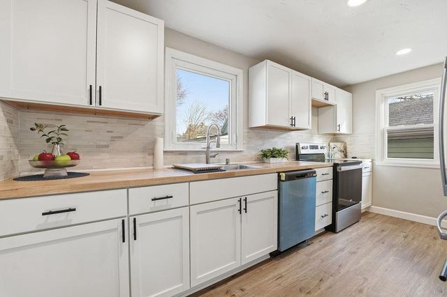 400 S OUTAGAMIE STREET, Appleton, WI 54914