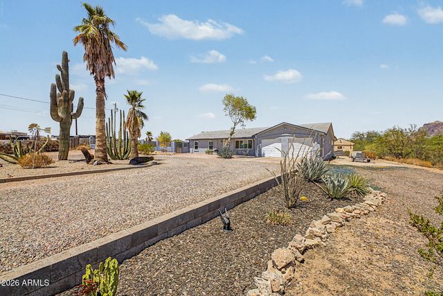 2330 E BROADWAY Avenue, Apache Junction, AZ 85119