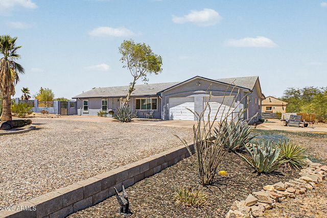 2330 E BROADWAY Avenue, Apache Junction, AZ 85119