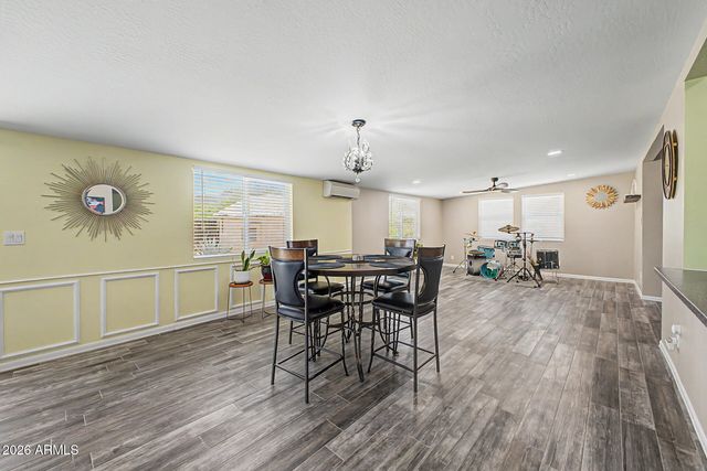 2330 E BROADWAY Avenue, Apache Junction, AZ 85119