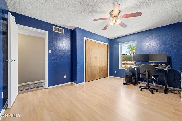 2330 E BROADWAY Avenue, Apache Junction, AZ 85119