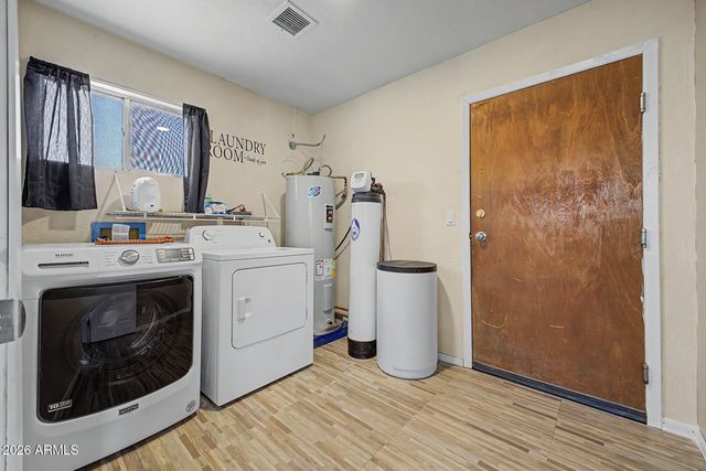 2330 E BROADWAY Avenue, Apache Junction, AZ 85119