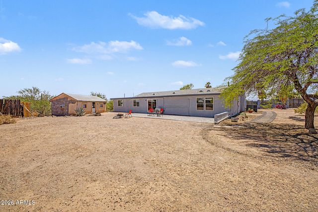2330 E BROADWAY Avenue, Apache Junction, AZ 85119