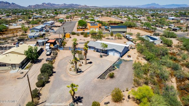 2330 E BROADWAY Avenue, Apache Junction, AZ 85119