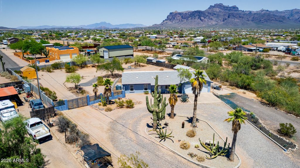 2330 E BROADWAY Avenue, Apache Junction, AZ 85119 — photo 2