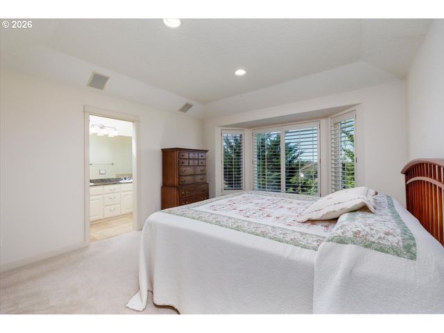 2212 Nw PINNACLE Dr, Portland, OR 97229