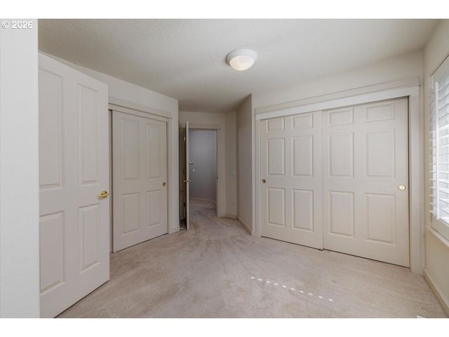 2212 Nw PINNACLE Dr, Portland, OR 97229