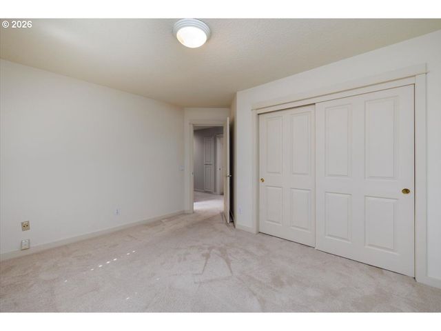 2212 Nw PINNACLE Dr, Portland, OR 97229