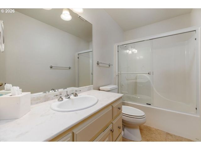 2212 Nw PINNACLE Dr, Portland, OR 97229