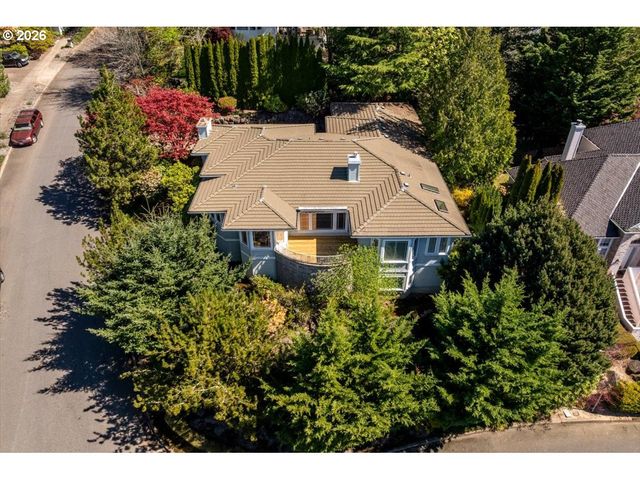 2212 Nw PINNACLE Dr, Portland, OR 97229