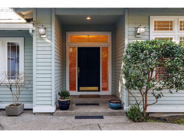 2212 Nw PINNACLE Dr, Portland, OR 97229