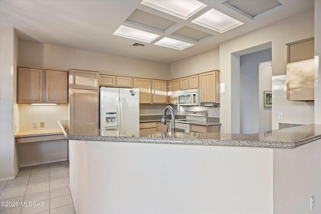 14271 N Fawnbrooke Drive, Oro Valley, AZ 85755