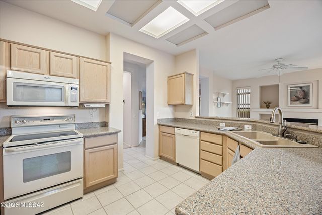 14271 N Fawnbrooke Drive, Oro Valley, AZ 85755