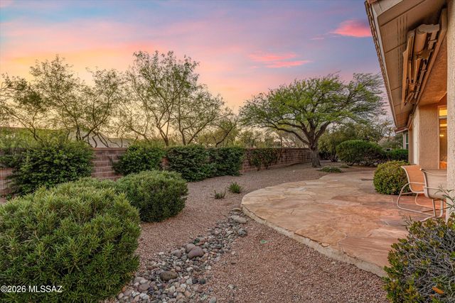 14271 N Fawnbrooke Drive, Oro Valley, AZ 85755