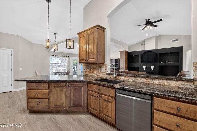 20970 E EXCELSIOR Avenue, Queen Creek, AZ 85142