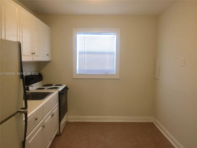 2551 NW 13th St 29, Miami, FL 33125