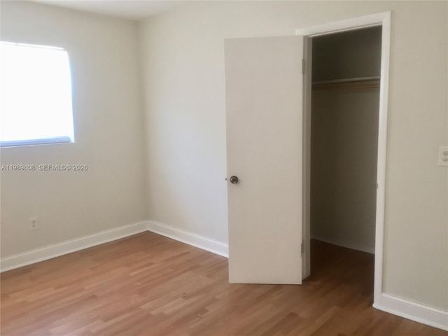 2551 NW 13th St 29, Miami, FL 33125