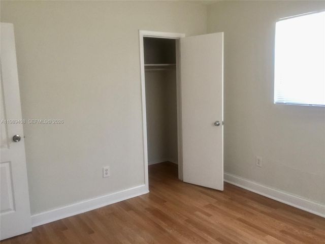 2551 NW 13th St 29, Miami, FL 33125