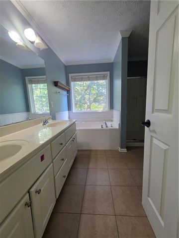 975 Whitehead Road, Sugar Hill, GA 30518