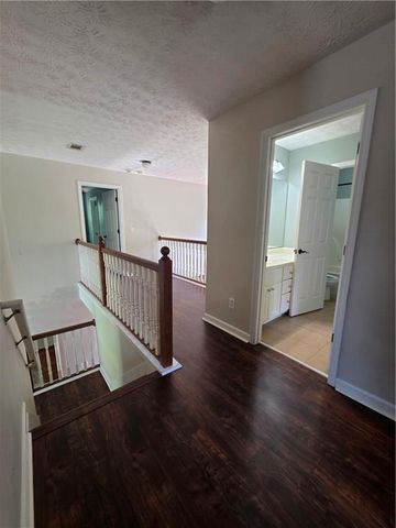 975 Whitehead Road, Sugar Hill, GA 30518