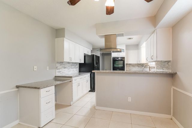 20127 Pinehurst Trail Drive, Humble, TX 77346