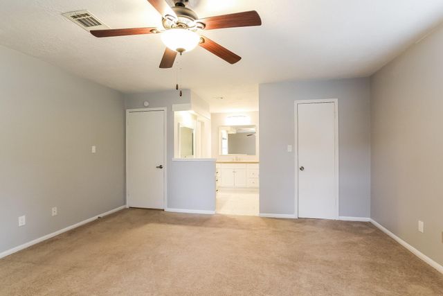 20127 Pinehurst Trail Drive, Humble, TX 77346
