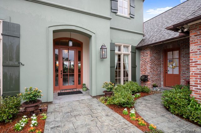 14444 Memorial Tower Dr, Baton Rouge, LA 70810