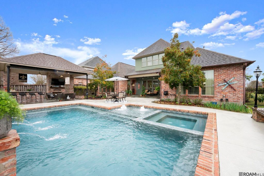 14444 Memorial Tower Dr, Baton Rouge, LA 70810