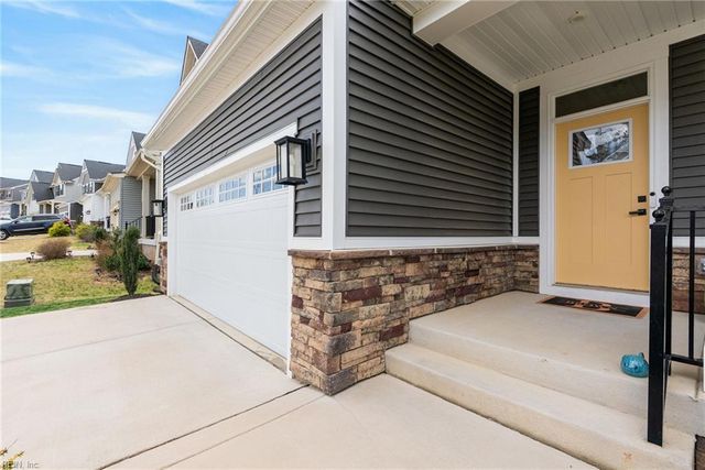 9733 Goldenrod CT, Toano, VA 23168