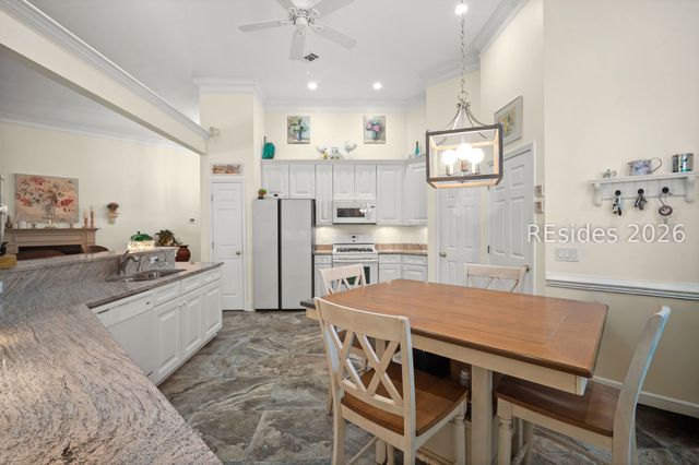 5 Glenwood Springs Ct, Bluffton, SC 29910