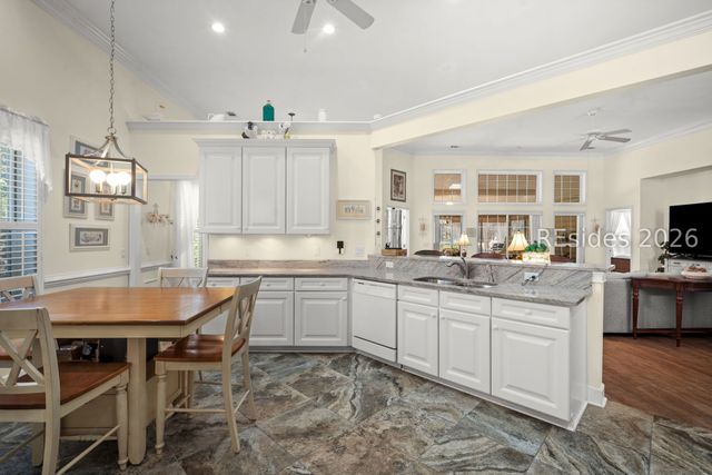 5 Glenwood Springs Ct, Bluffton, SC 29910