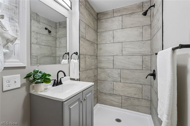 6900 Glenwood Avenue, Boardman, OH 44512